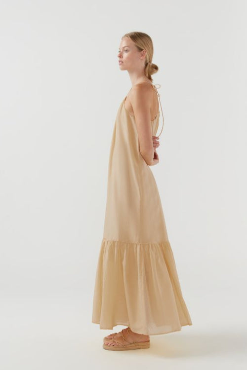 Color: sand