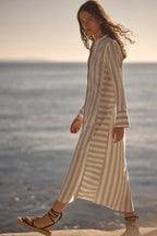 Color: sand-stripe