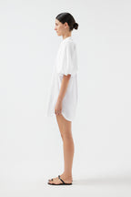 Color: white