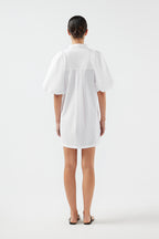 Color: white