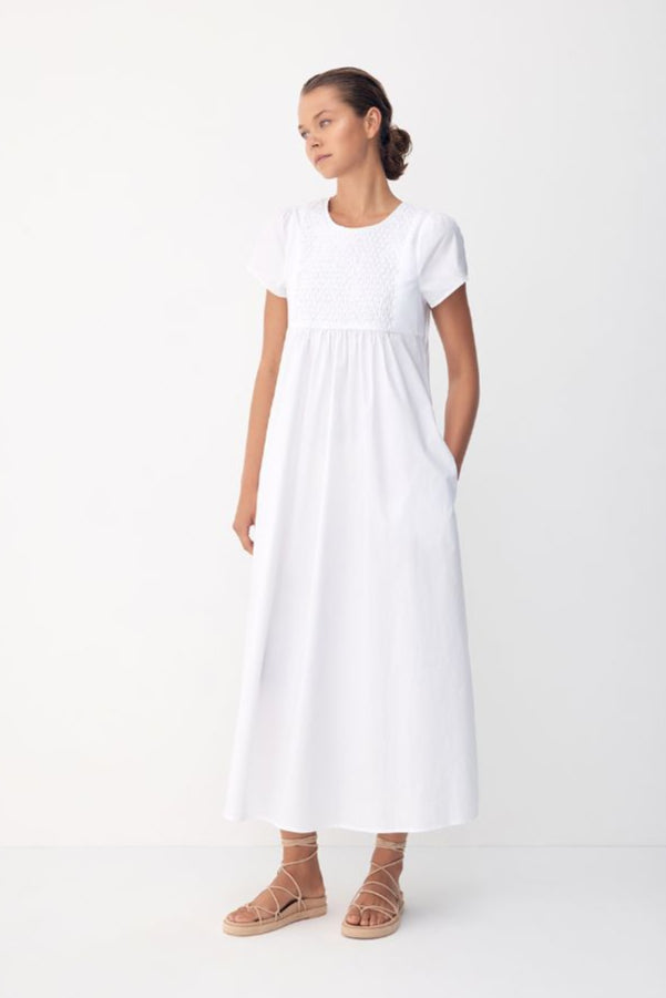 Color: White