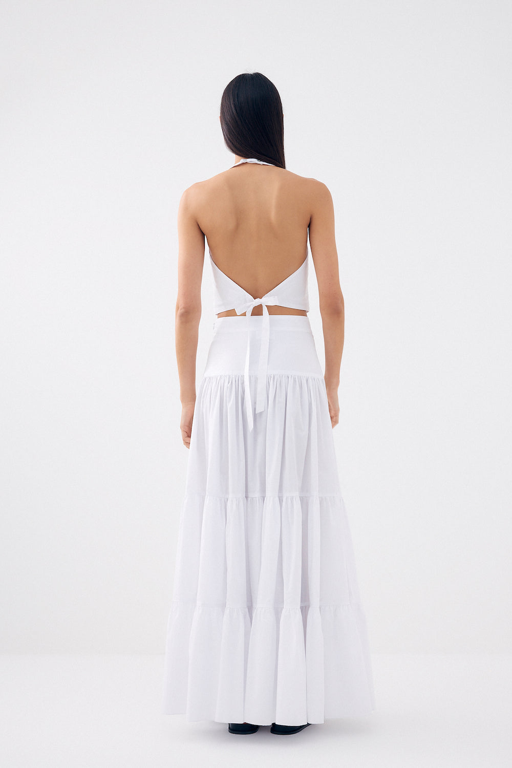 Color: white